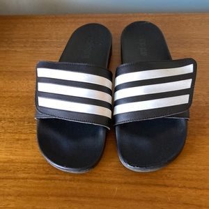 Men’s Adidas adjustable slides size 13